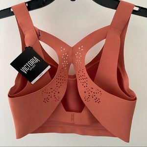 Victoria's Secret Sport Bra Angel Max Lightweight Maximum Support Cutouts 34DDD